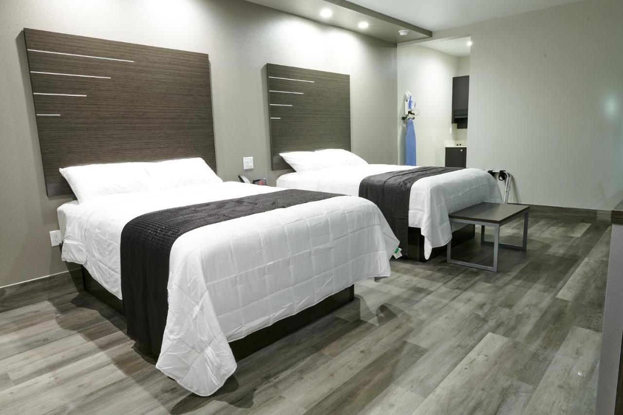 Crystal Inn Бейтаун Екстериор снимка